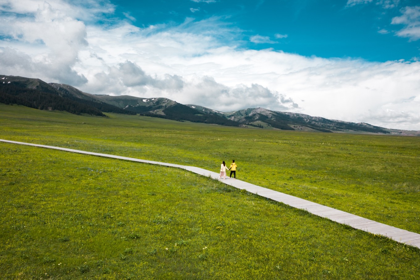 去新疆发现伊犁的美,世界之美尽在伊犁