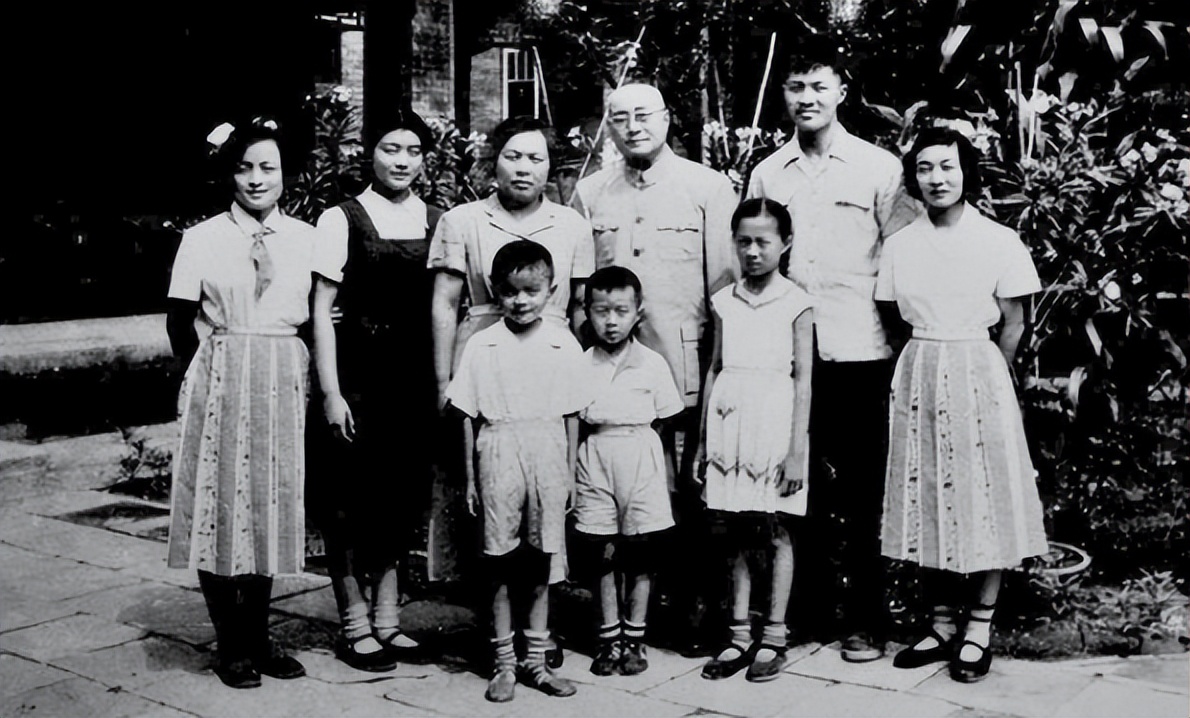 1957年，*伯承刘**拒绝中央任命，亲自给毛主席写信请辞，这是为何？