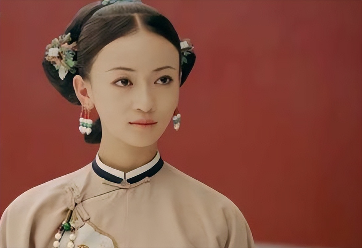 10位颜值巅峰的女星今昔对比,十位素颜女星前后对比