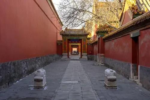 紫禁城为什么专门闹鬼,紫禁城真有灵异事件吗