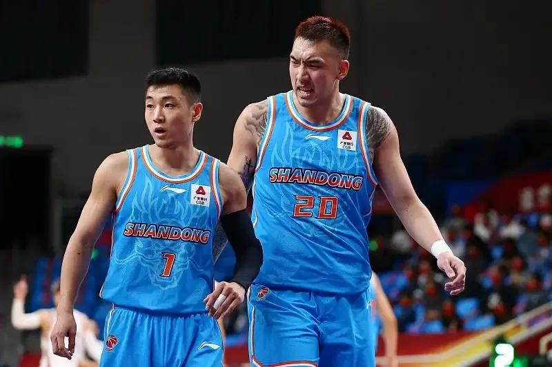 山东男篮王晗打刘冠岑,王晗山东男篮战胜辽宁赛后采访