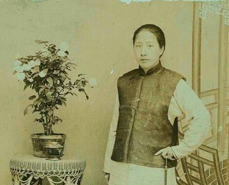 消失在历史迷雾中的女权主义先驱何震，为何会成为祸乱革命的悍妇