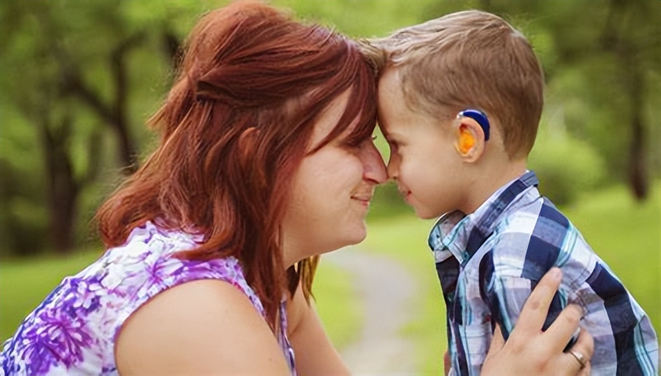听障儿童入小学注意什么,听障儿童去正常学校还是特殊学校