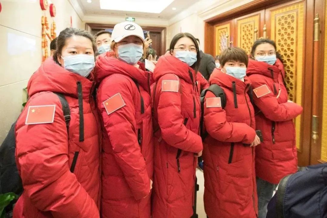 你的出现惊艳了时光温柔了岁月,一个惊艳了时光一个温柔了岁月