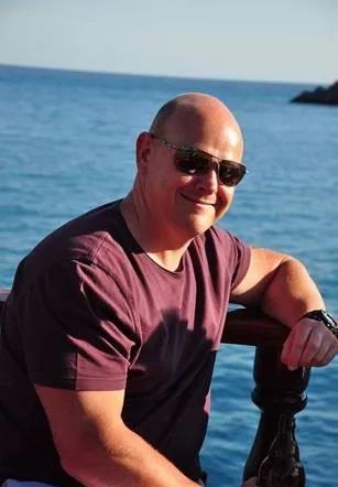 画这种竟能治好抑郁？这些超牛的解压图案，拯救了自杀边缘的男人