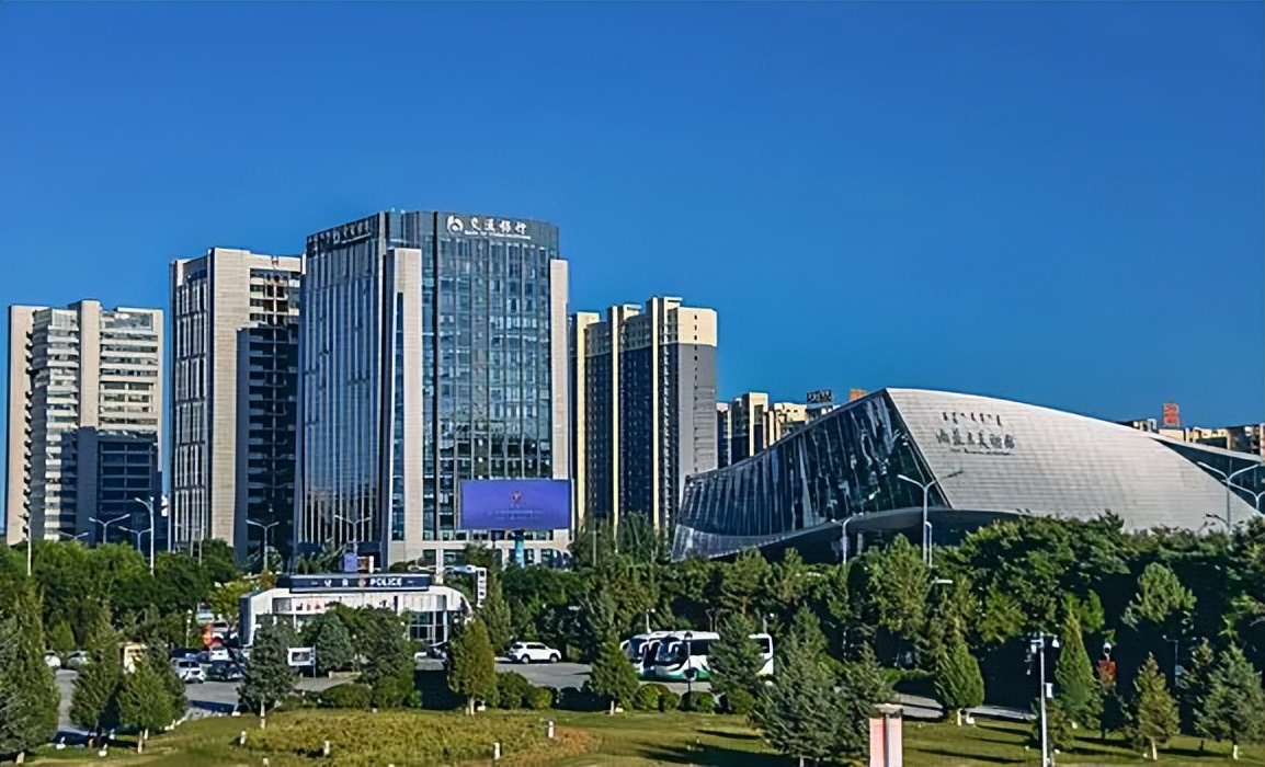 9成人都不知道的内蒙漠南神秘之旅丨沙漠迪士尼+外星球+骑马