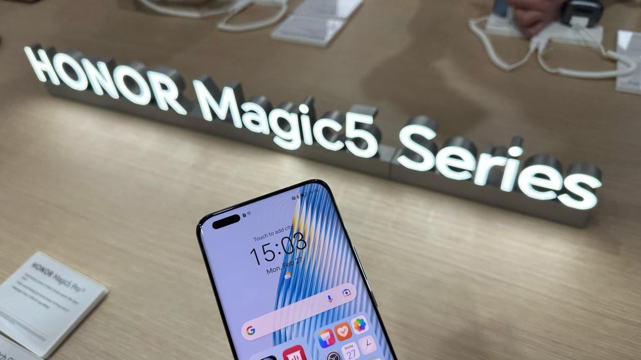 新手机可以正常使用几年,新手机可以打几个小时游戏