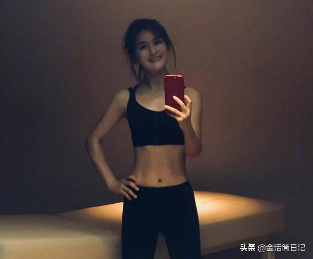 谢娜练出马甲线秀出完美身材,妻子的浪漫旅行谢娜要秀马甲线