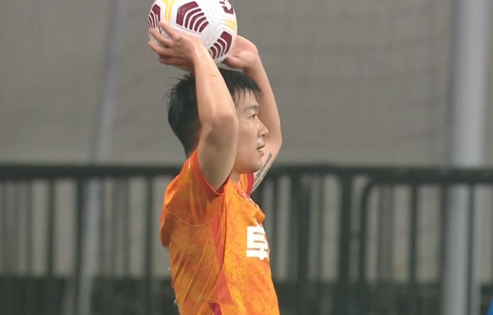 李金羽打进伊朗球门,李金羽为鲁能踢了多少场