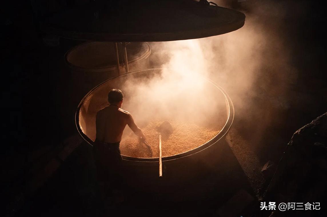 茅台镇十大平民酱香酒纯粮酱香酒,贵州茅台镇高端酱香酒推荐