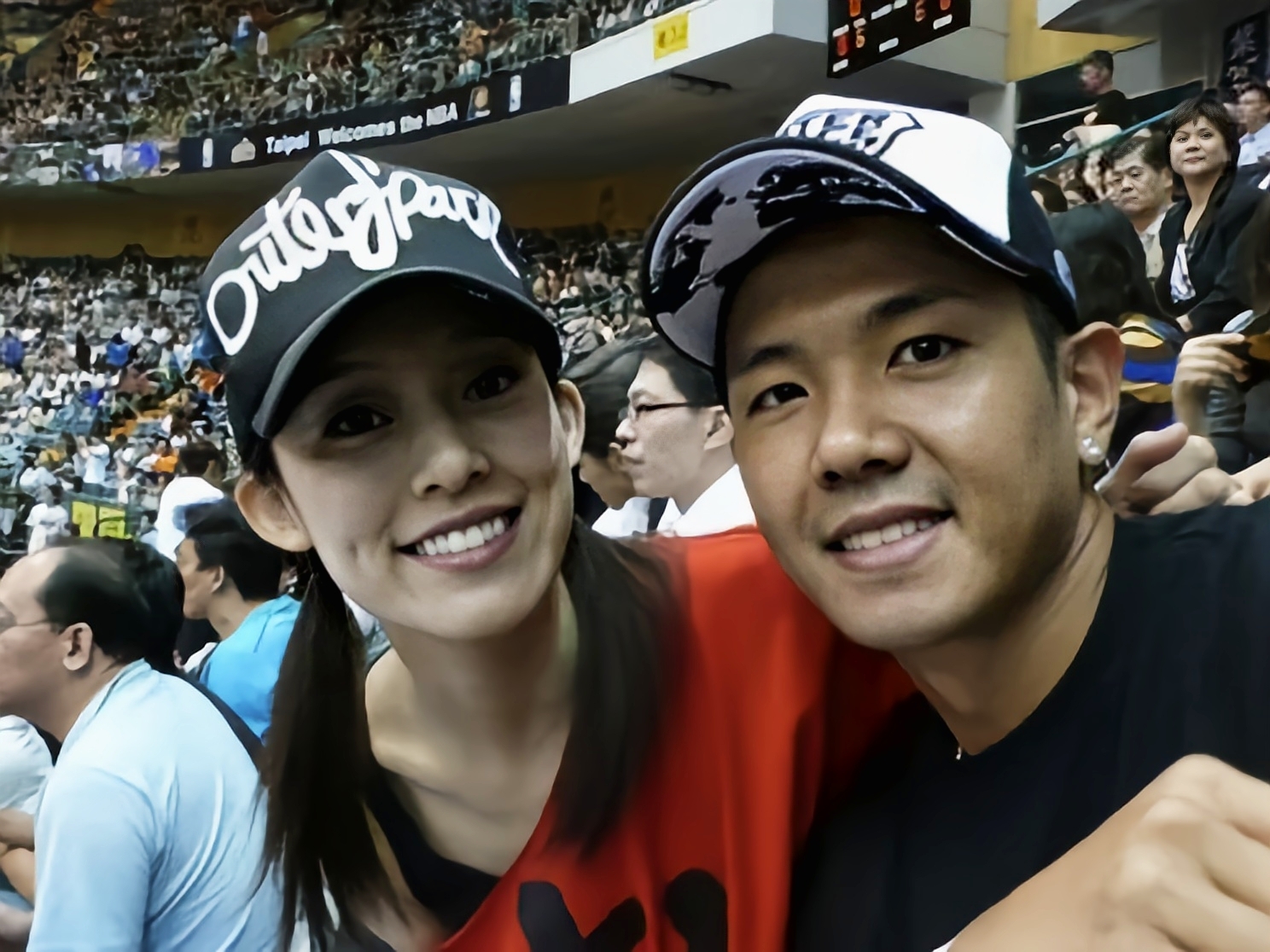 弹头向陈建州道歉,陈建州诽谤案