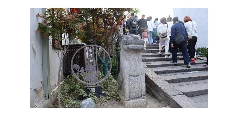 苏州最高建筑东方之门,苏州最高楼像刀尖一样