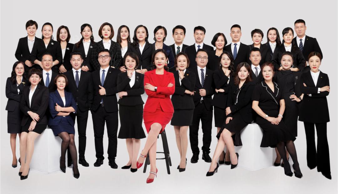 人生拼搏的路上需要保险保驾护航,保险创造人生的价值