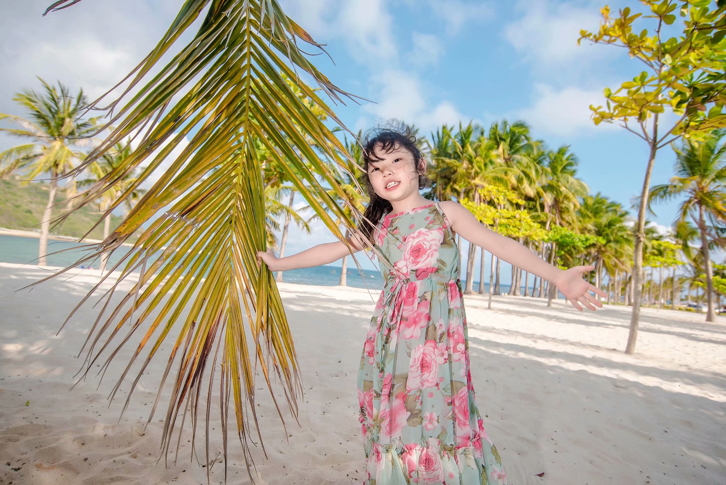 泰国三亚旅游对比,三亚和泰国旅游选择哪里