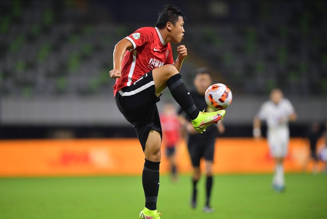 成都蓉城足球队2023引援最新消息,成都蓉城中后卫引援最新消息