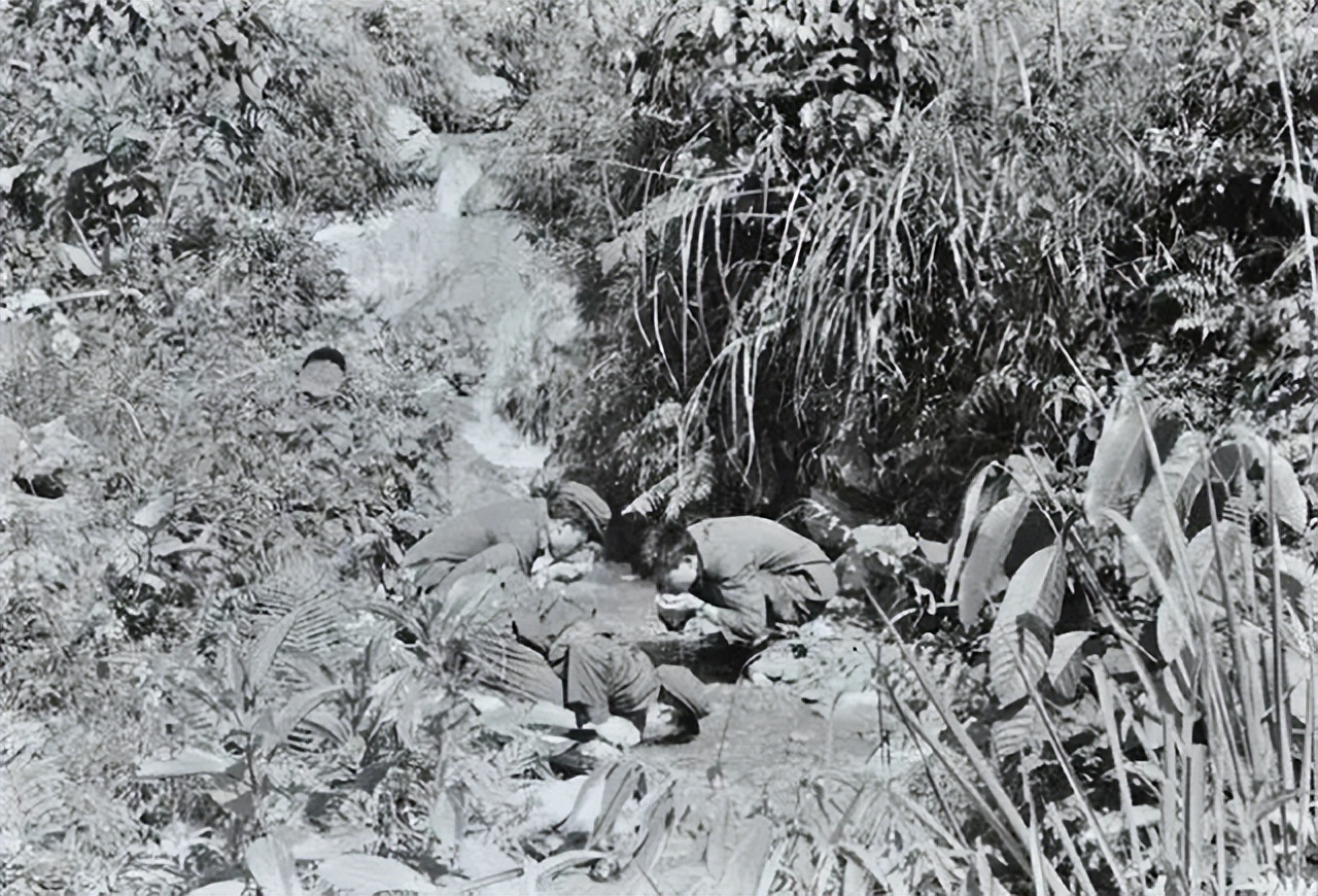 37年周恩来延安遇刺，土匪李青伍哪来的胆子？谢滋群：问蒋介石