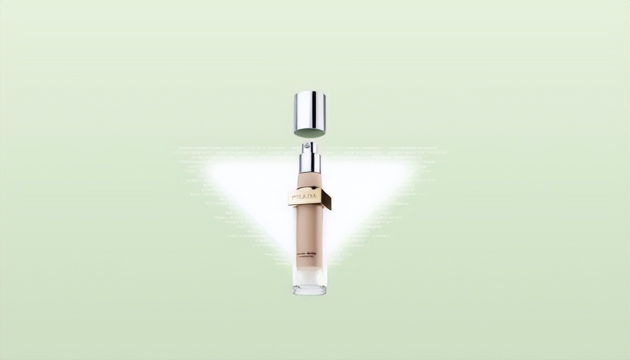 prada彩妆效果,prada唇膏在美妆界地位