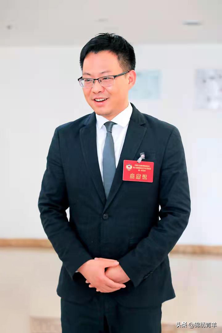 政协委员胡海涛：发挥比较优势提升金融产业能级