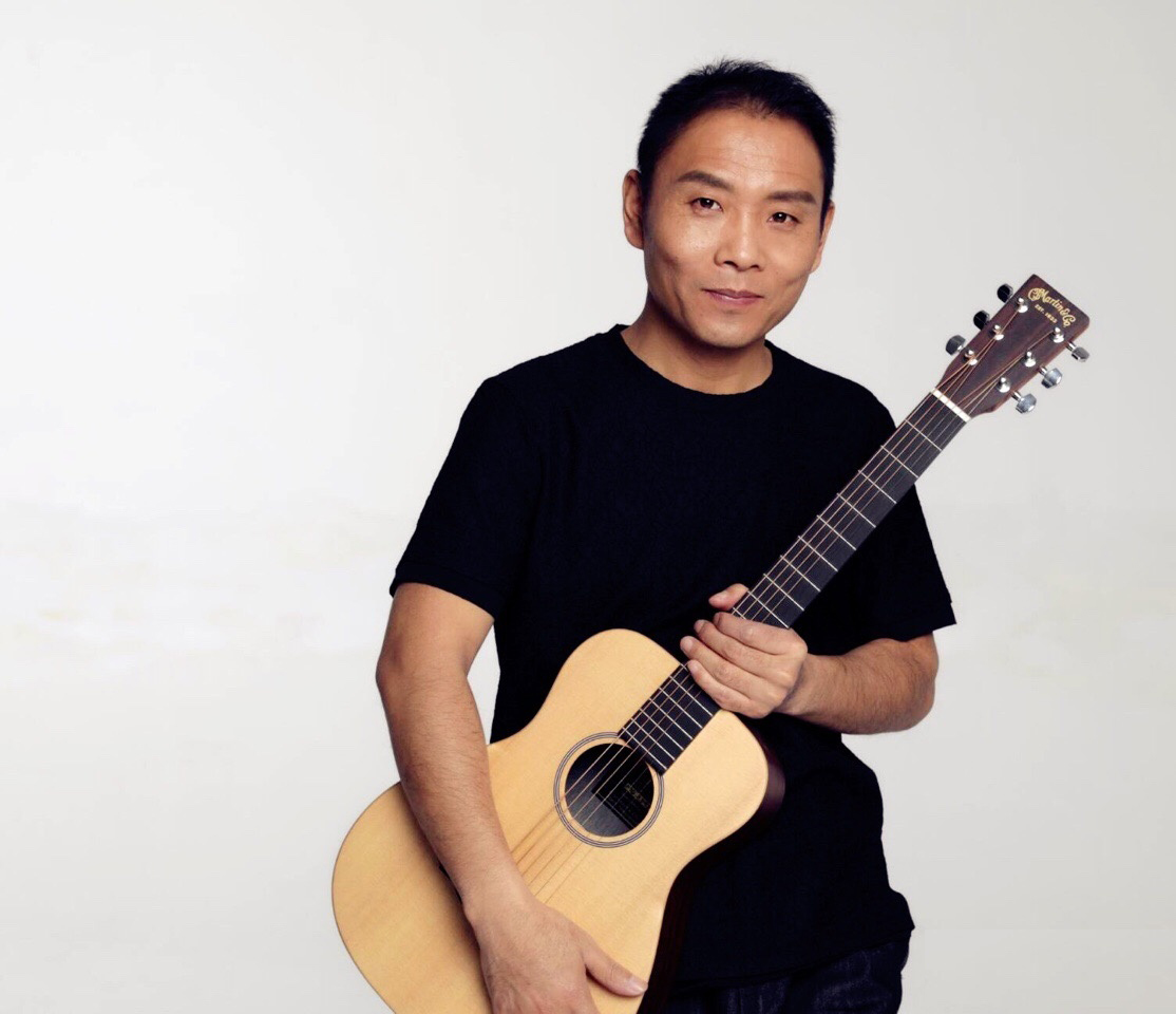 祁隆采访的农民歌手,歌手祁隆是哪个乡镇的人