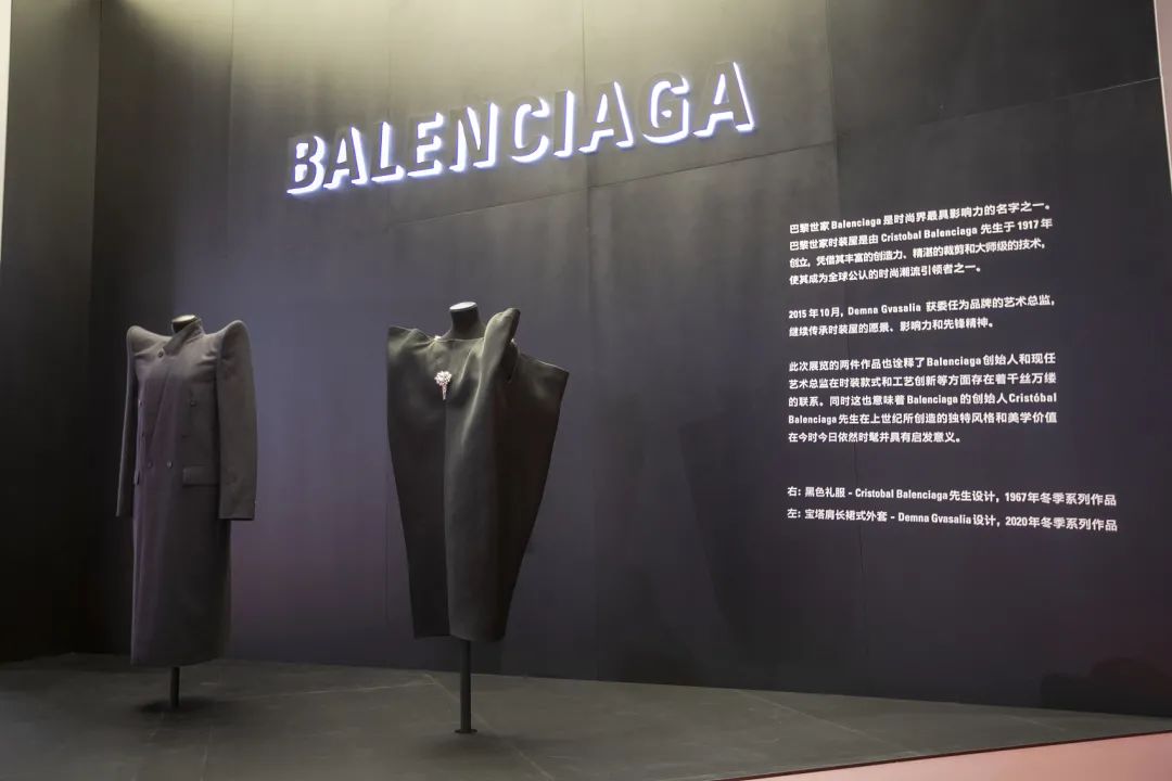 巴黎世家破烂鞋上万元图片,巴黎世家乞丐鞋多少人买了