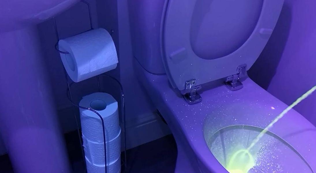 女性洗澡时喜欢“站着尿尿”？4个生理常识，或许对你有益