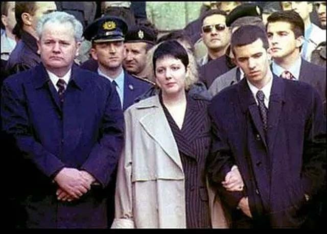 米洛舍维奇为什么下台,米洛舍维奇死因真相