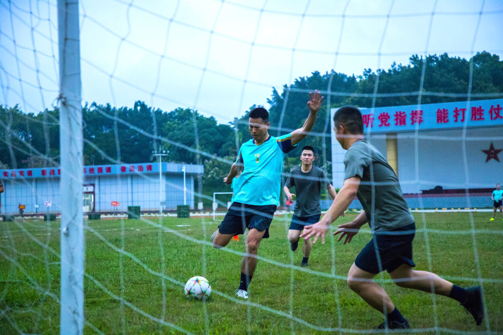 世界杯看不懂,部队足球世界杯