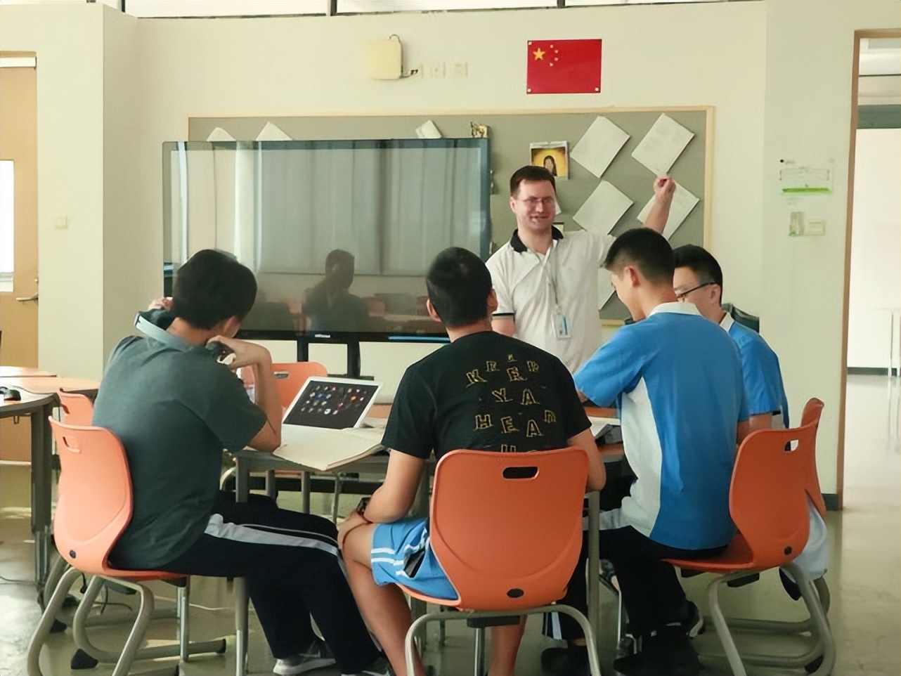 深圳市厚德书院录取分数线,深圳市厚德书院招生办电话