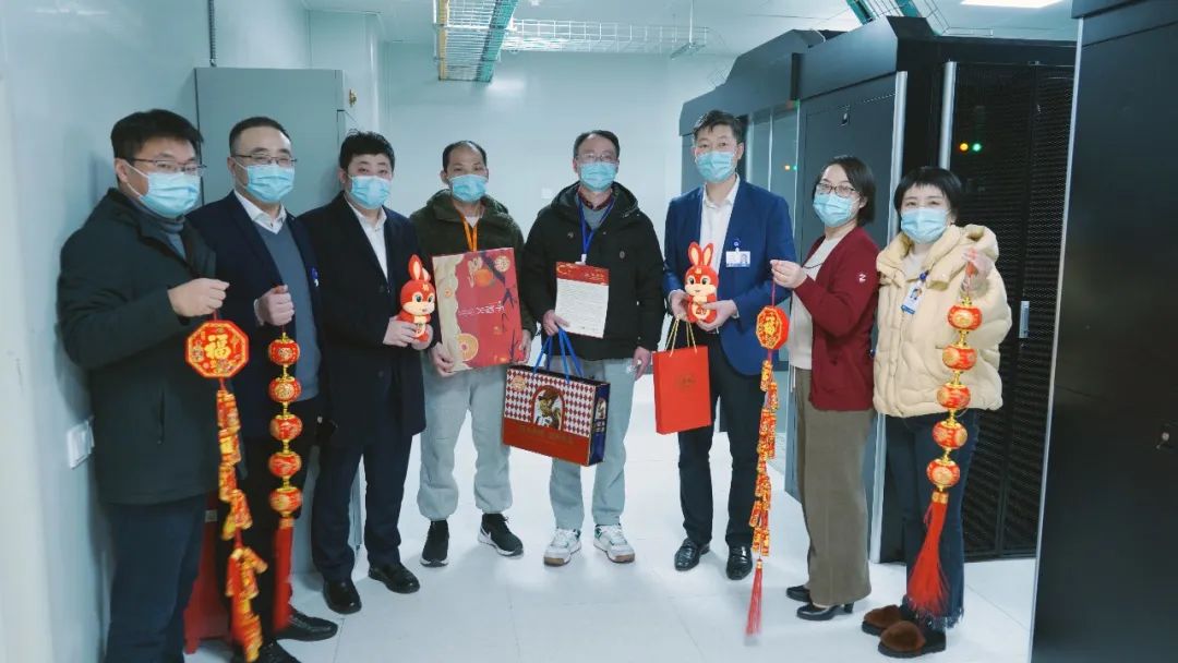 致敬国寿坚守岗位工作的人,致敬春节坚守在岗的同事们