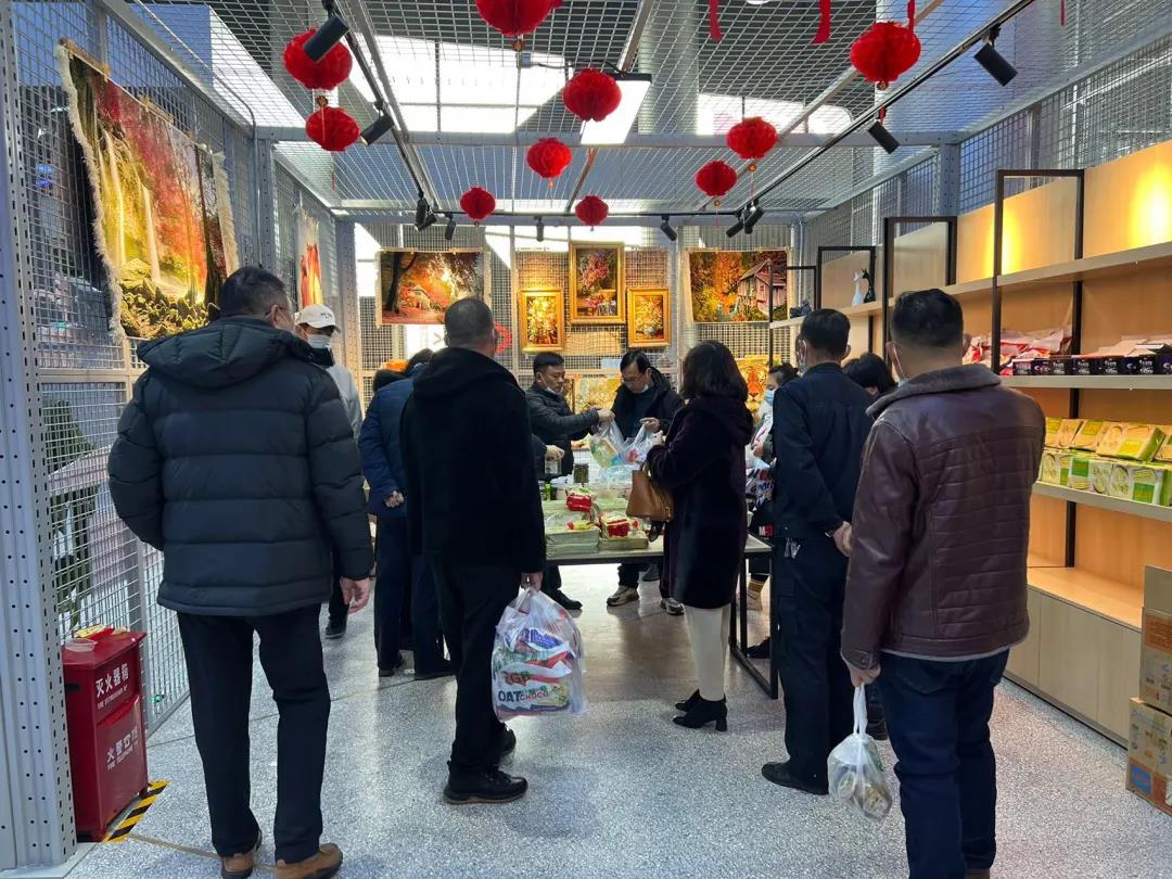 乌鲁木齐保税精品展示中心,乌鲁木齐保税展示中心在哪里