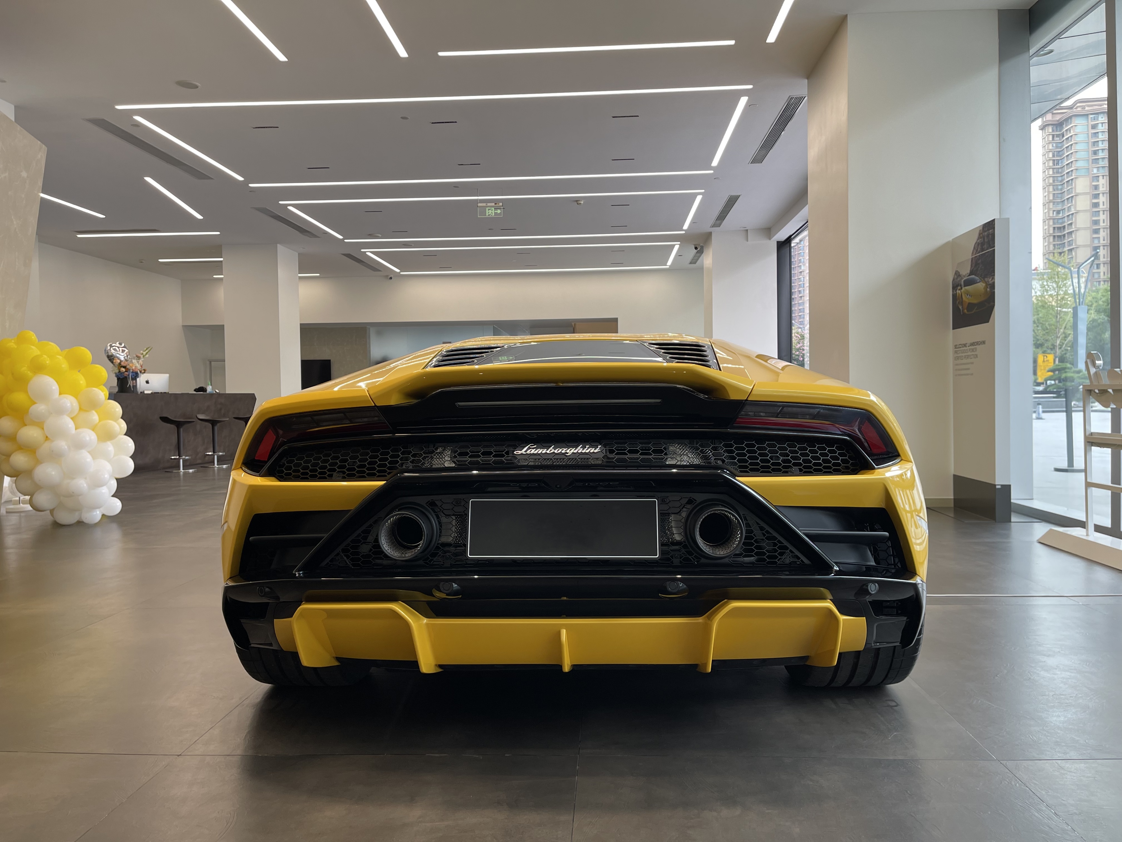 兰博基尼小牛45万的车,新车喜提兰博基尼小牛