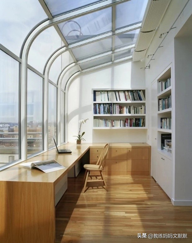 爱果乐学习桌和2平米学习桌比较,学习桌怎么挑选性价比高