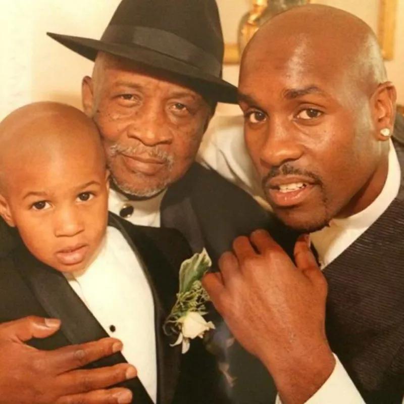 加里佩顿表现,加里佩顿恶犯