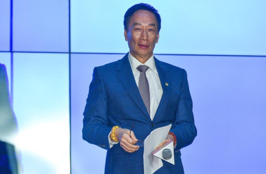 富士康现在还有人工智能吗,富士康用机器取代人工