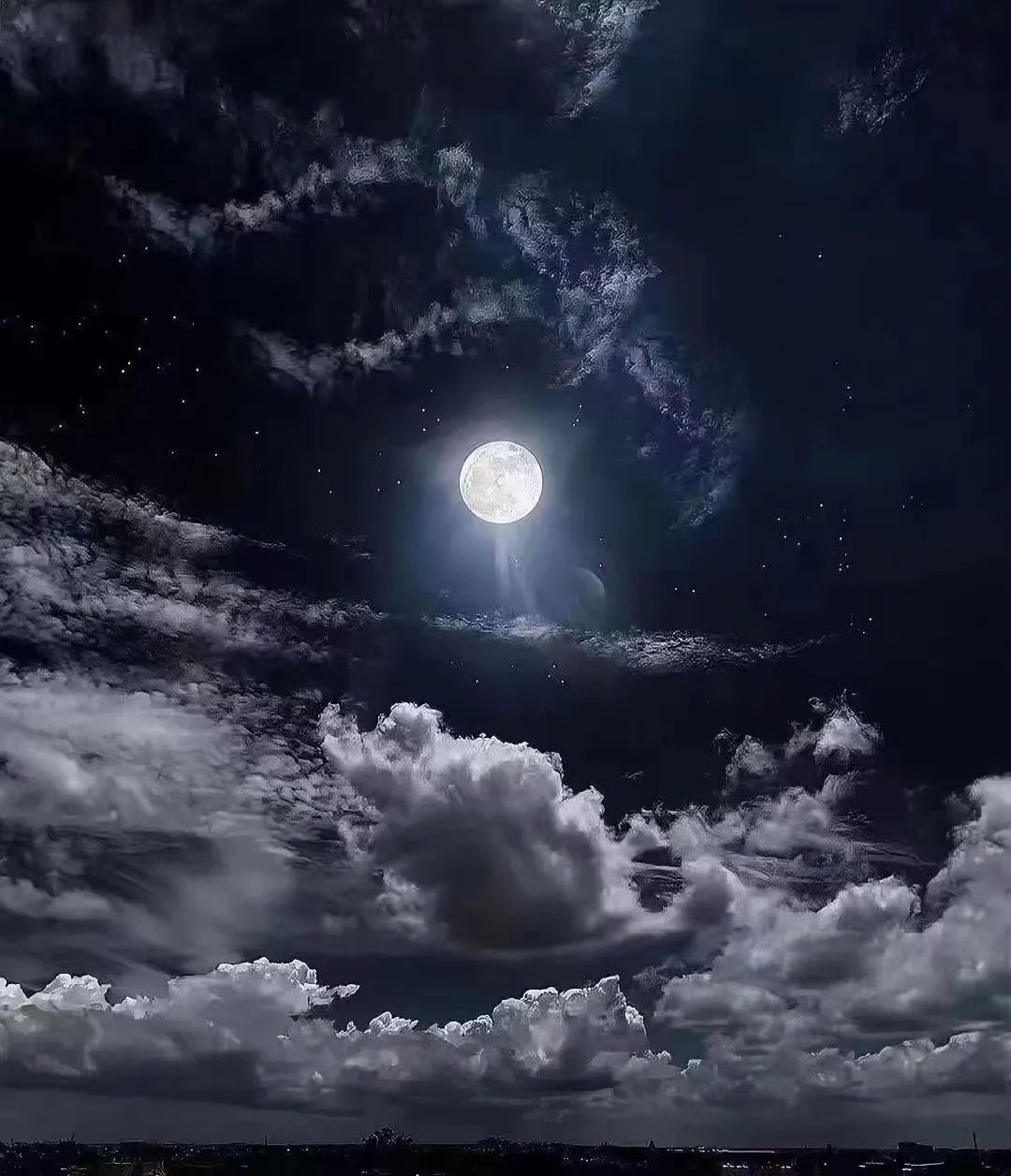 在北京一个月工资多少才够生存,你在北京挣一万要多久