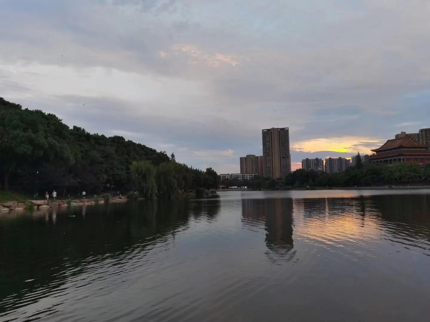 人生最大的财富是健康开心过好,人生最大的财富是健康的活着