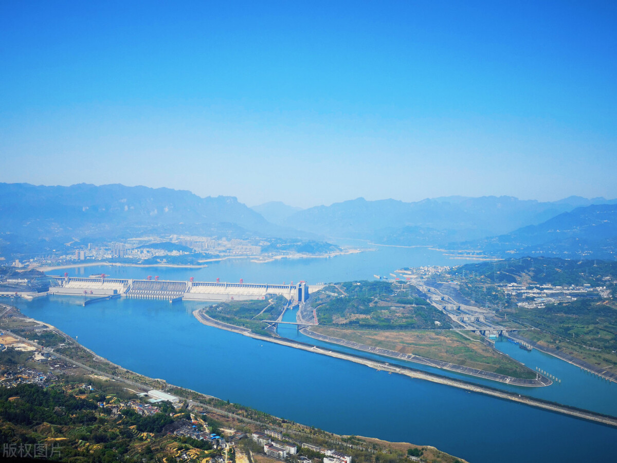 三峡大坝的简介,三峡大坝船闸视频