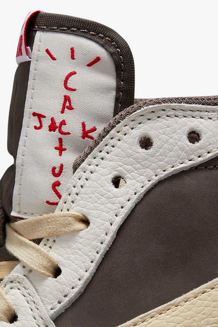 2022年这8双高溢价球鞋，买到的人已经给老板发年终奖了