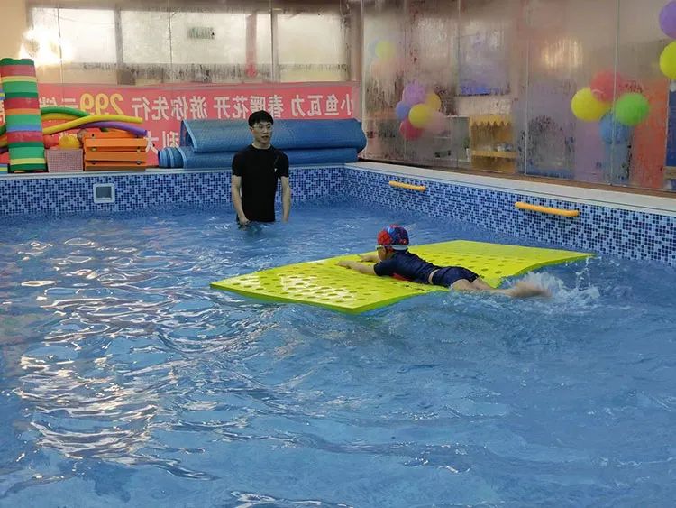 抚宁小鱼尼莫亲子水育中心,小鱼尼莫儿童游泳成长中心抚宁店