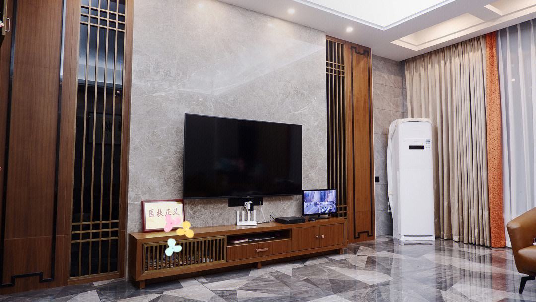 电视变成和以前的不一样的样子,装电视支架效果