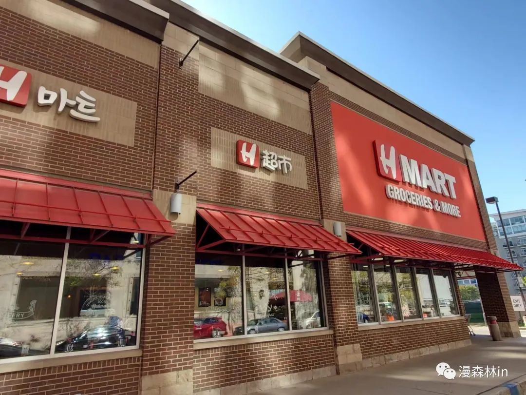 哇哦!原来美国大城市也有人摆地摊卖菜