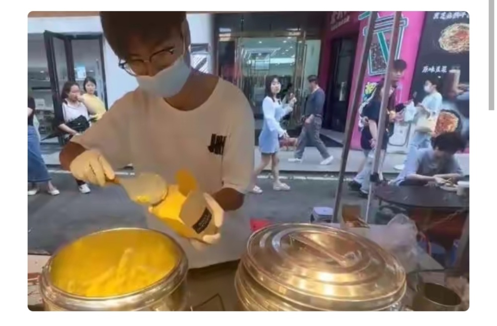 一个月赚八千房贷八十万压力大吗,6000工资一月房贷2500压力大吗