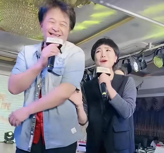 毕福剑离开央视后现在有退休金吗,央视主持人毕福剑又要重返舞台么