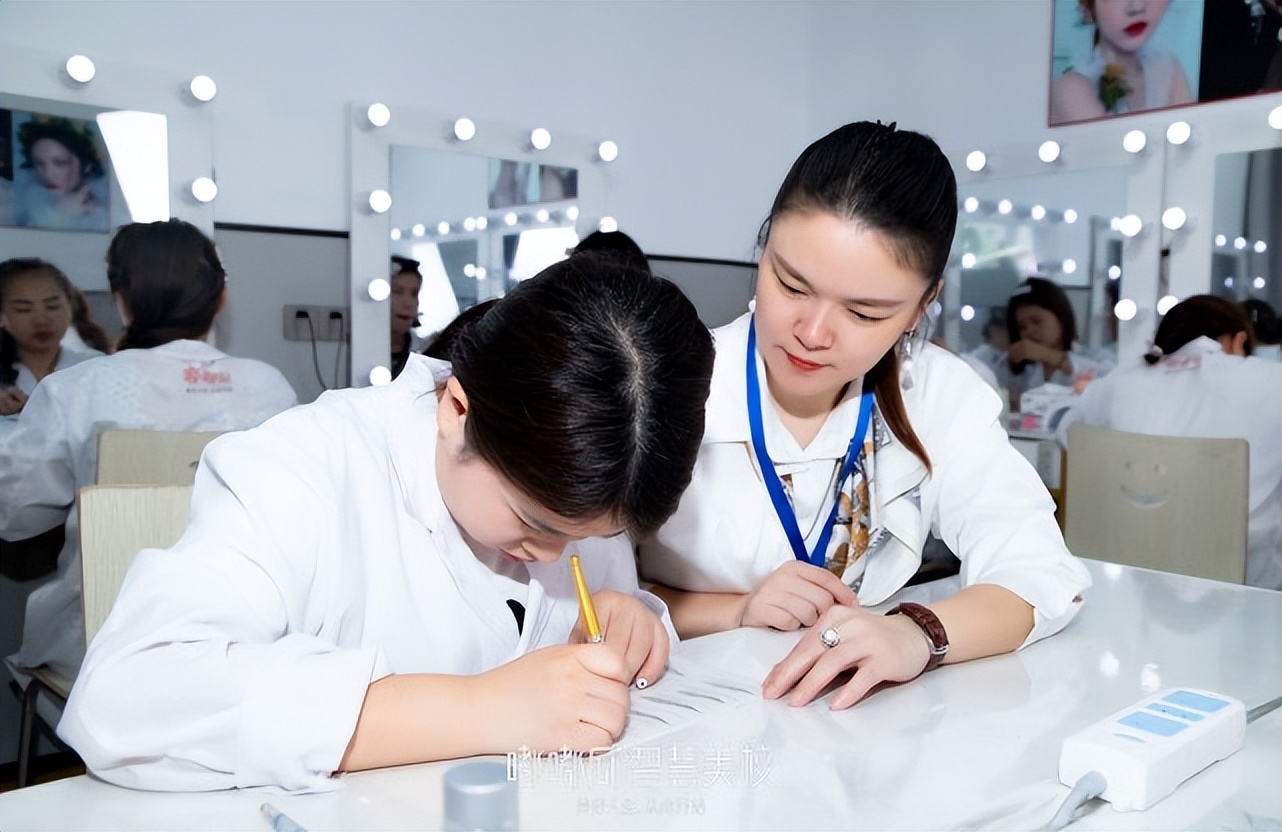 嘟嘟瓜美容培训班靠谱吗,嘟嘟瓜化妆培训靠谱吗