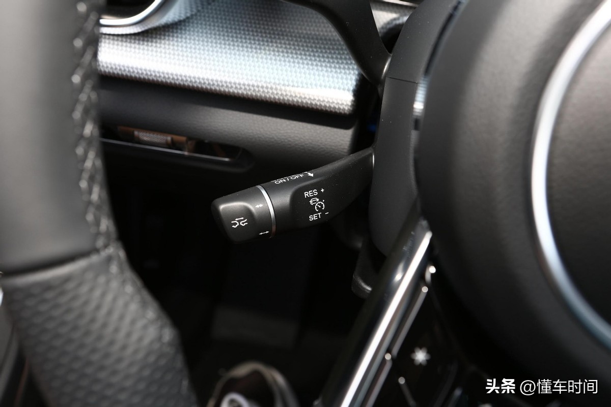 了解一下最新款的红旗h5,2.0th5红旗