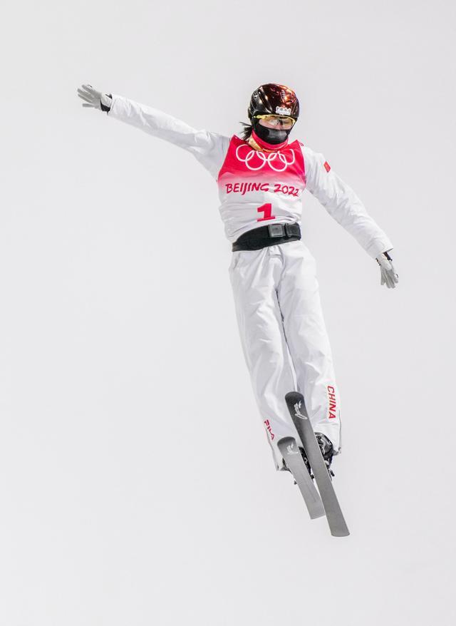 徐梦桃半月板切除70%能正常走路吗,冬奥冠军徐梦桃简历