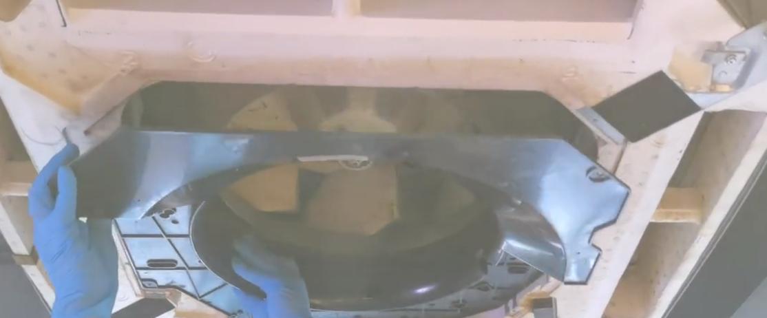 中央吸顶式空调如何拆卸查找漏水,吊顶式中央空调拆洗