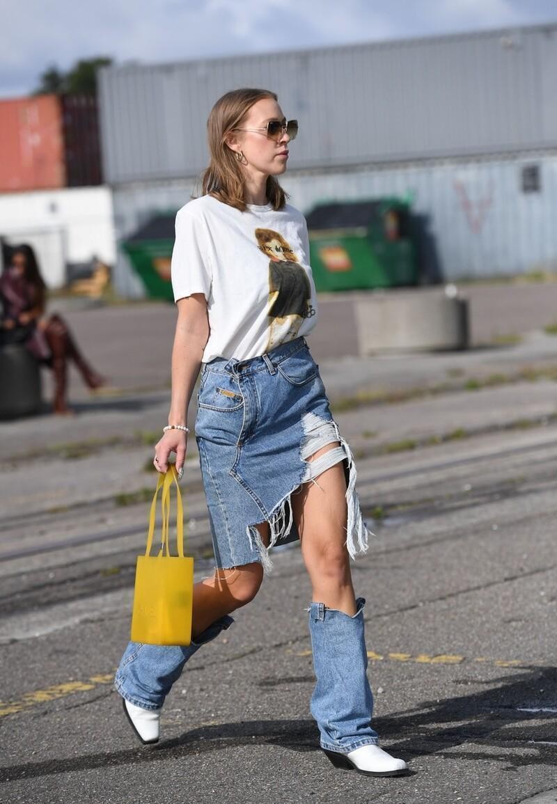 卡通t恤宽松简单,卡通图案很火的t恤