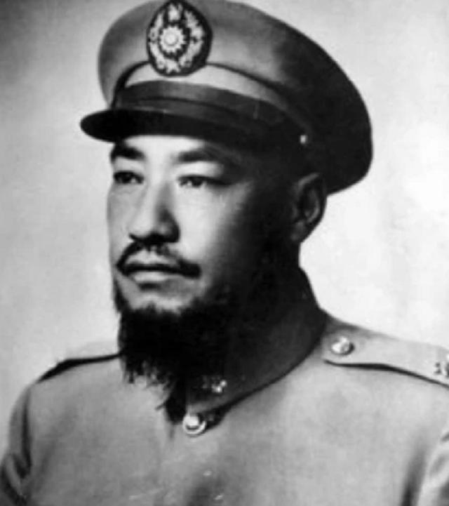 西路军军长牺牲,红军牺牲后妻子苦苦等候70年