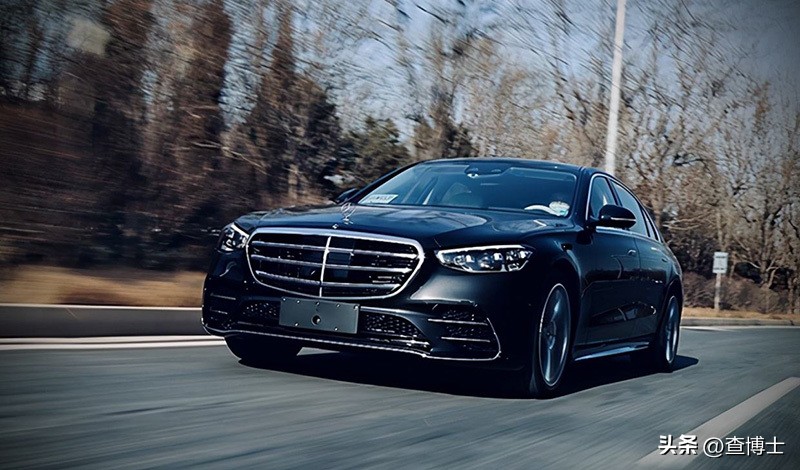 奔驰尾标数字代表什么意思,奔驰尾标字母分别代表什么图片